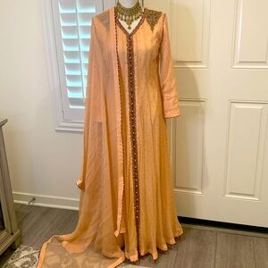 Pakistani designer beads & sequin 3-piece pishwas set in peach chiffon New M